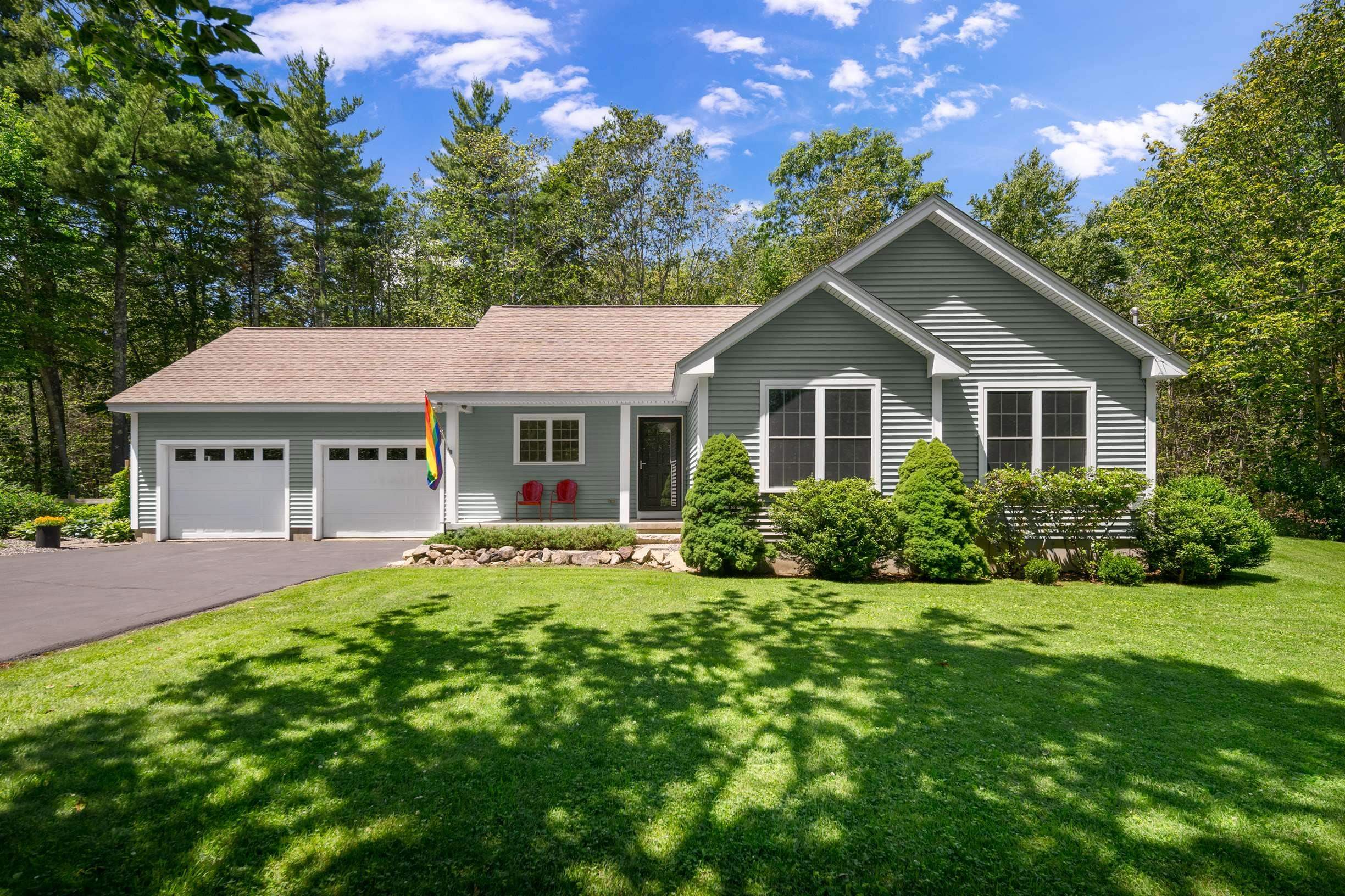 14 North Village Road York, ME 03902 - Photo 1 of 30 Gallery Image 1