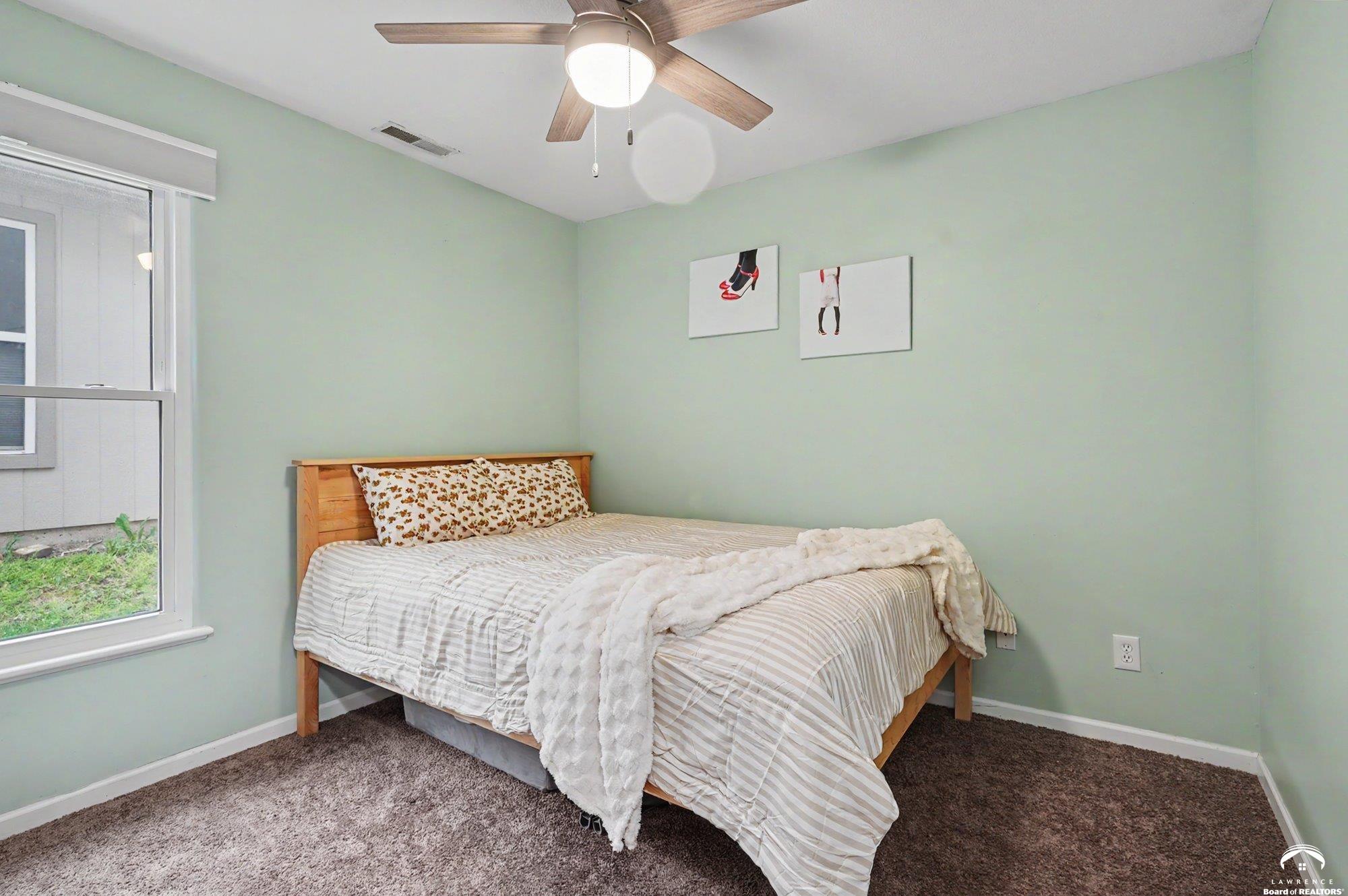 1829 Delaware Street Lawrence, KS 66044 - Photo 19 of 42