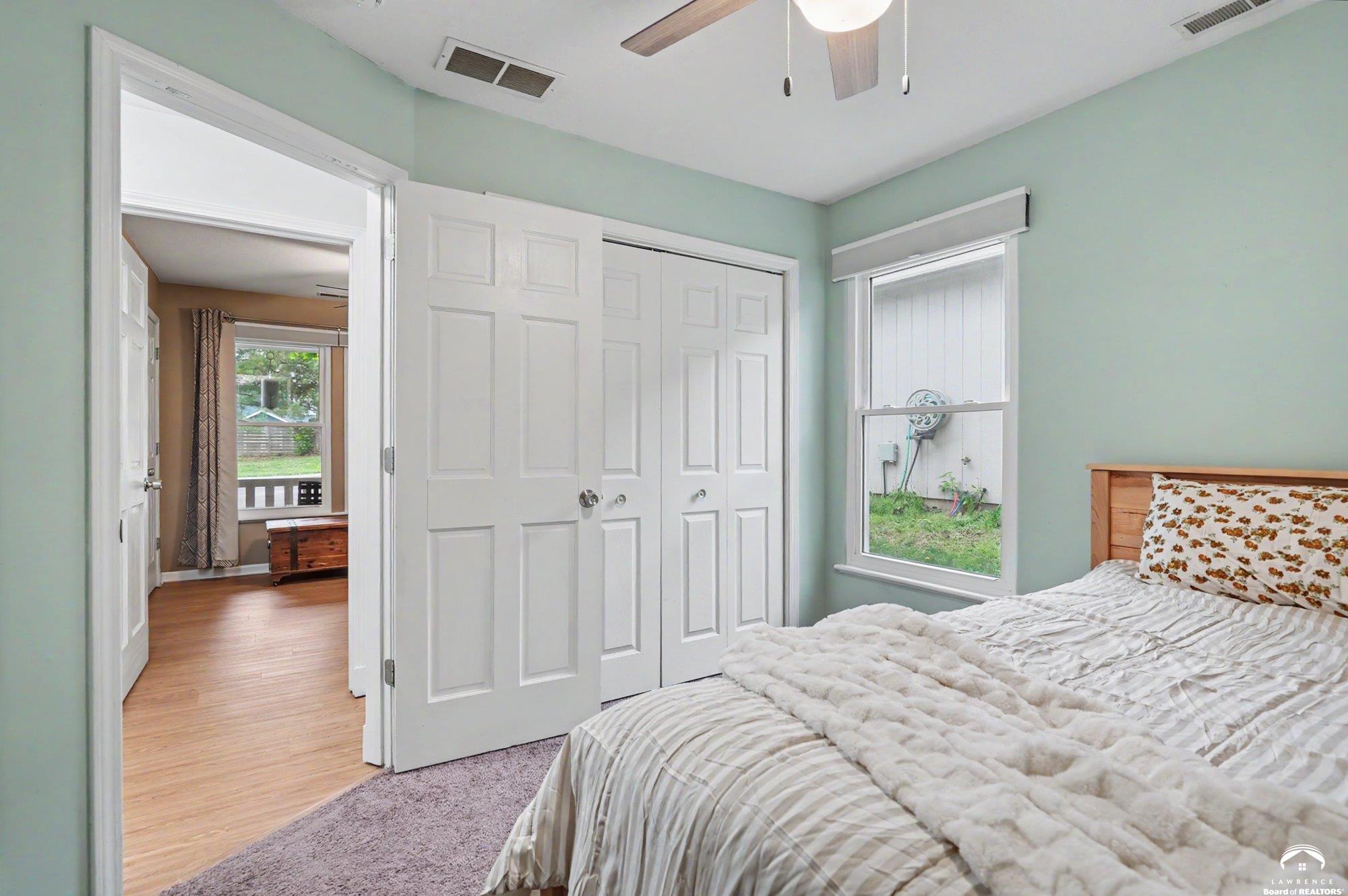 1829 Delaware Street Lawrence, KS 66044 - Photo 20 of 42