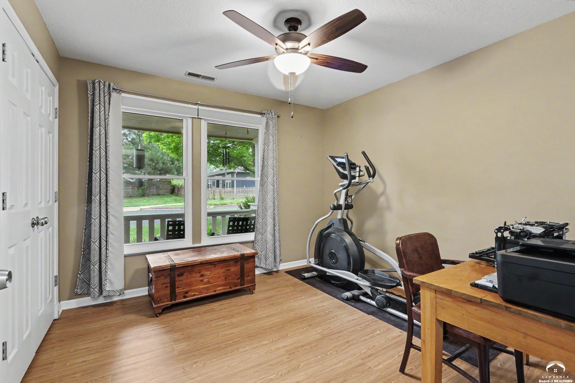 1829 Delaware Street Lawrence, KS 66044 - Photo 22 of 42