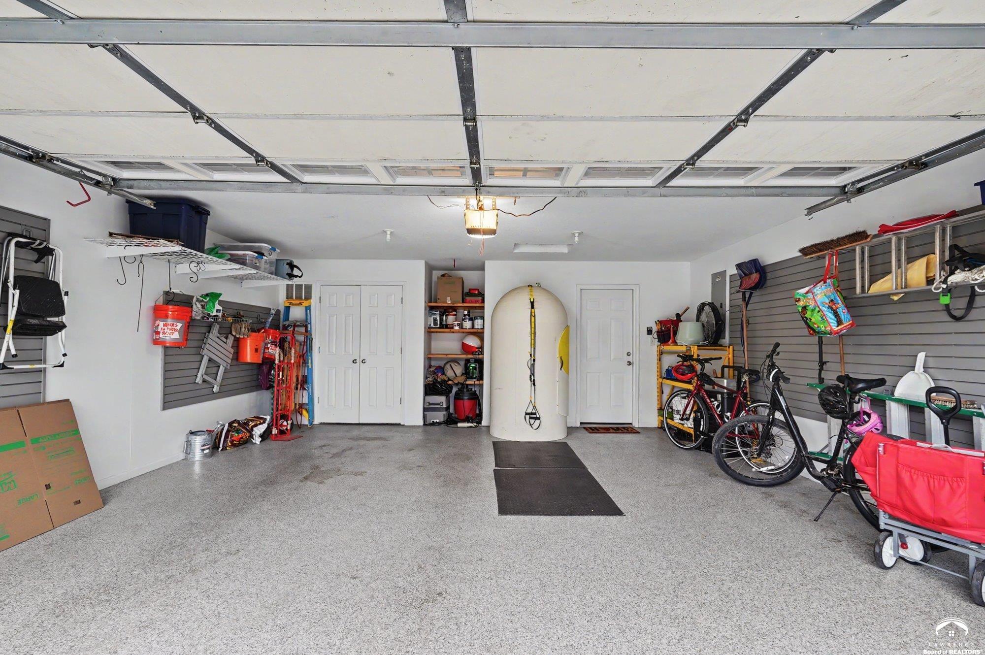 1829 Delaware Street Lawrence, KS 66044 - Photo 31 of 42