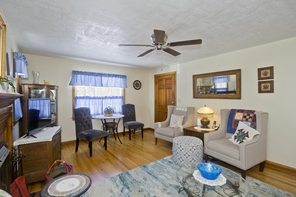 854 Grayson Drive Springfield, MA 01119 - Photo 15 of 40