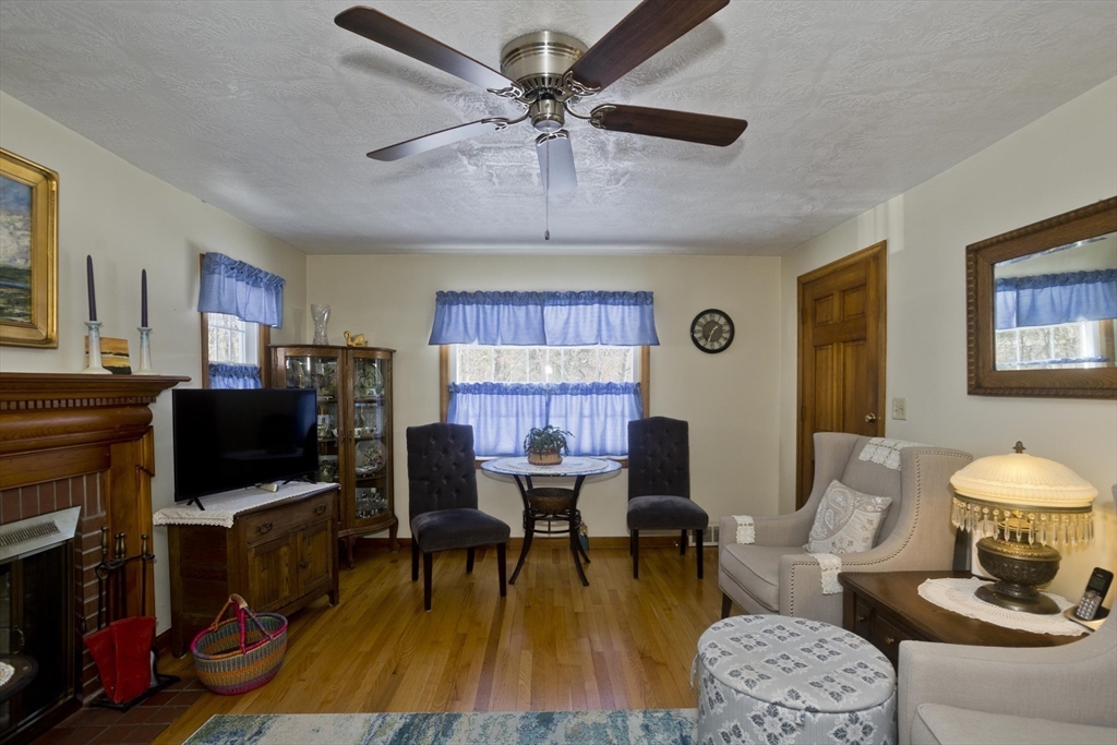 854 Grayson Drive Springfield, MA 01119 - Photo 17 of 40