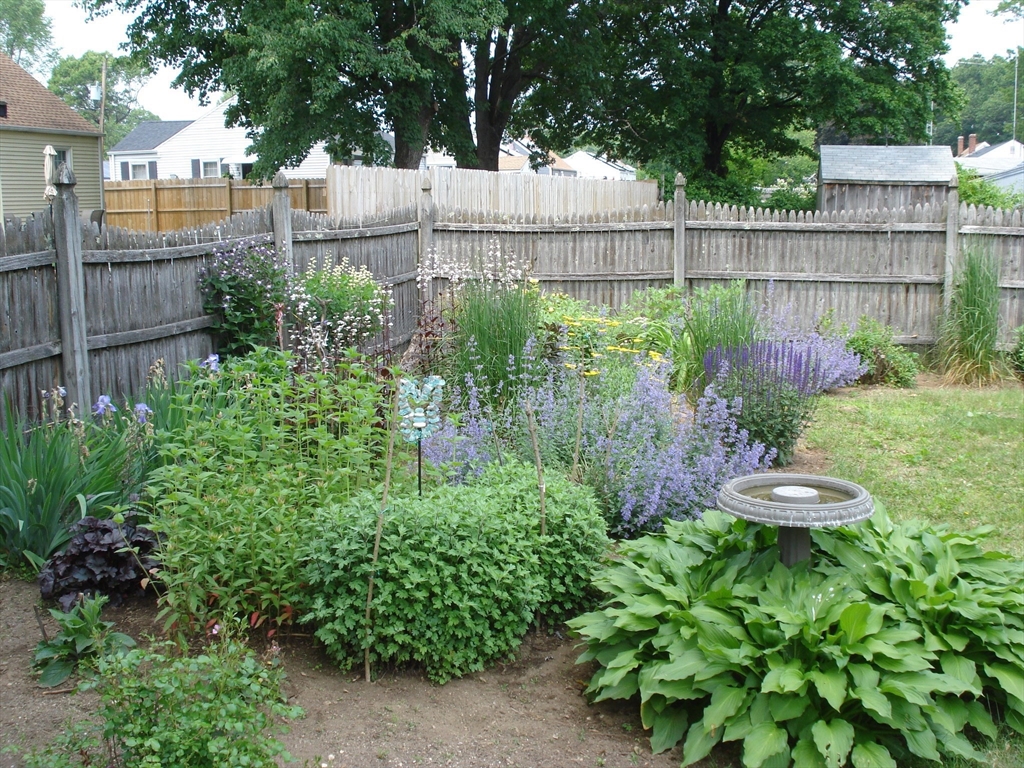 854 Grayson Drive Springfield, MA 01119 - Photo 38 of 40