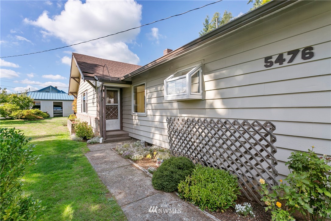 5476 Allison Road Bellingham, WA 98226 - Photo 3 of 40 Gallery Image 3