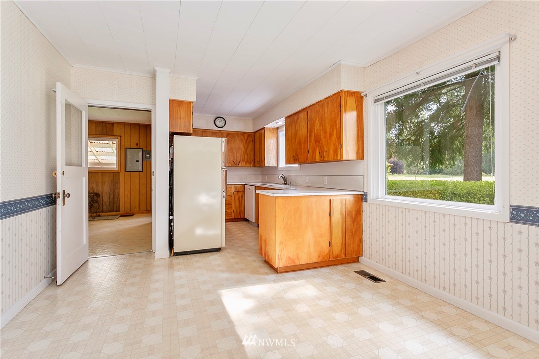 5476 Allison Road Bellingham, WA 98226 - Photo 4 of 40 Gallery Image 4