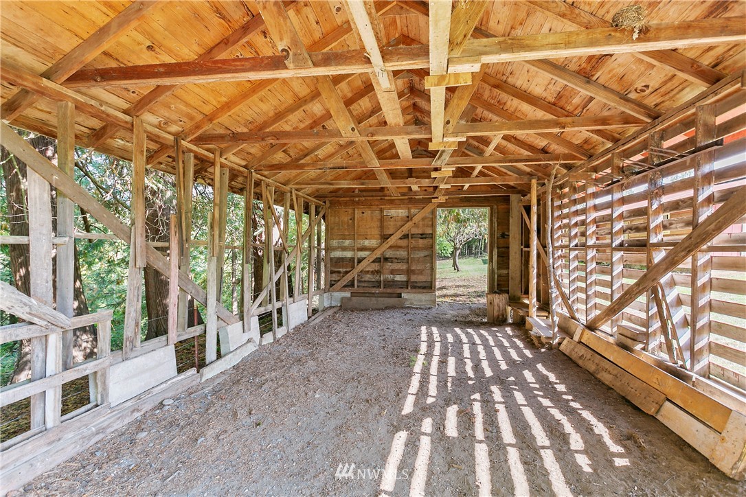 5476 Allison Road Bellingham, WA 98226 - Photo 35 of 40 Gallery Image 35
