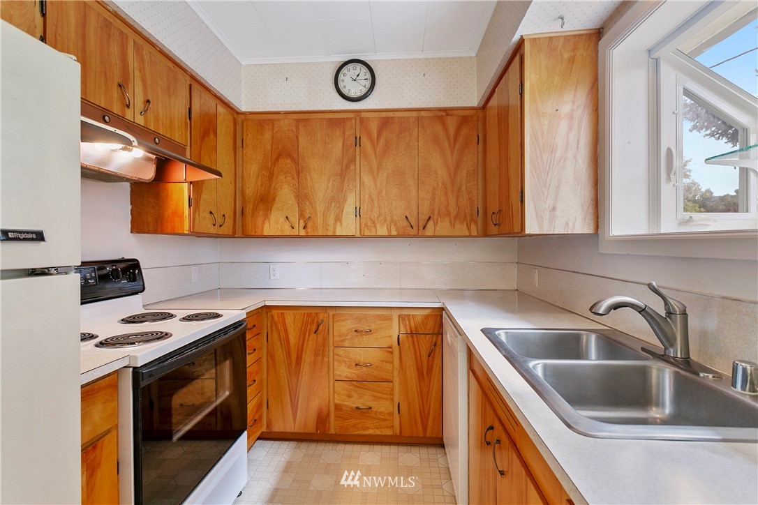 5476 Allison Road Bellingham, WA 98226 - Photo 6 of 40 Gallery Image 6