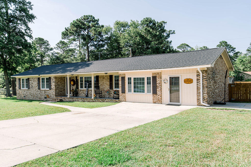 380 Chamblee Road Walterboro, SC 29488 - Photo 2 of 43 3