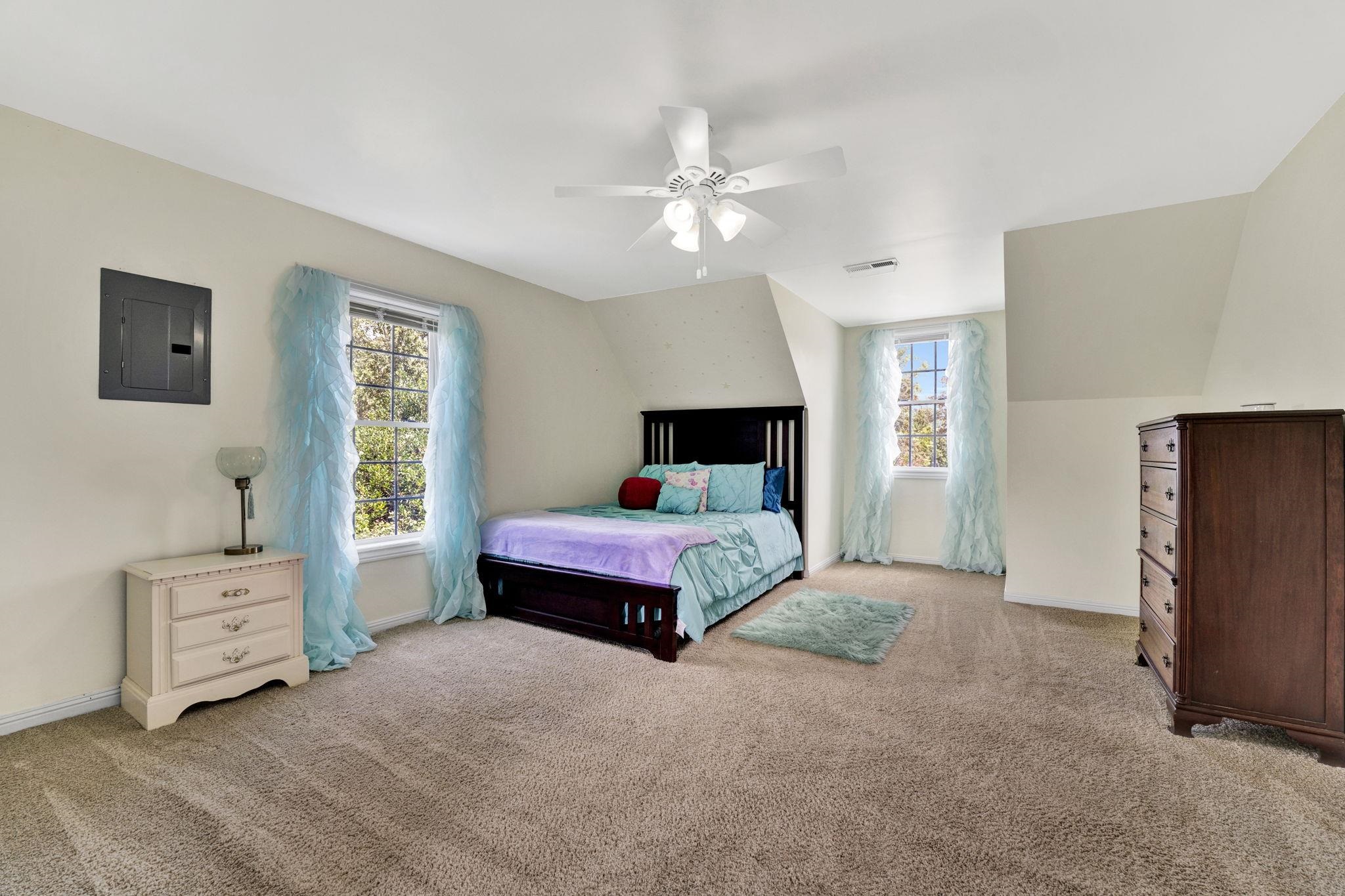 365 Loop Road Campobello, SC 29322 - Photo 20 of 35