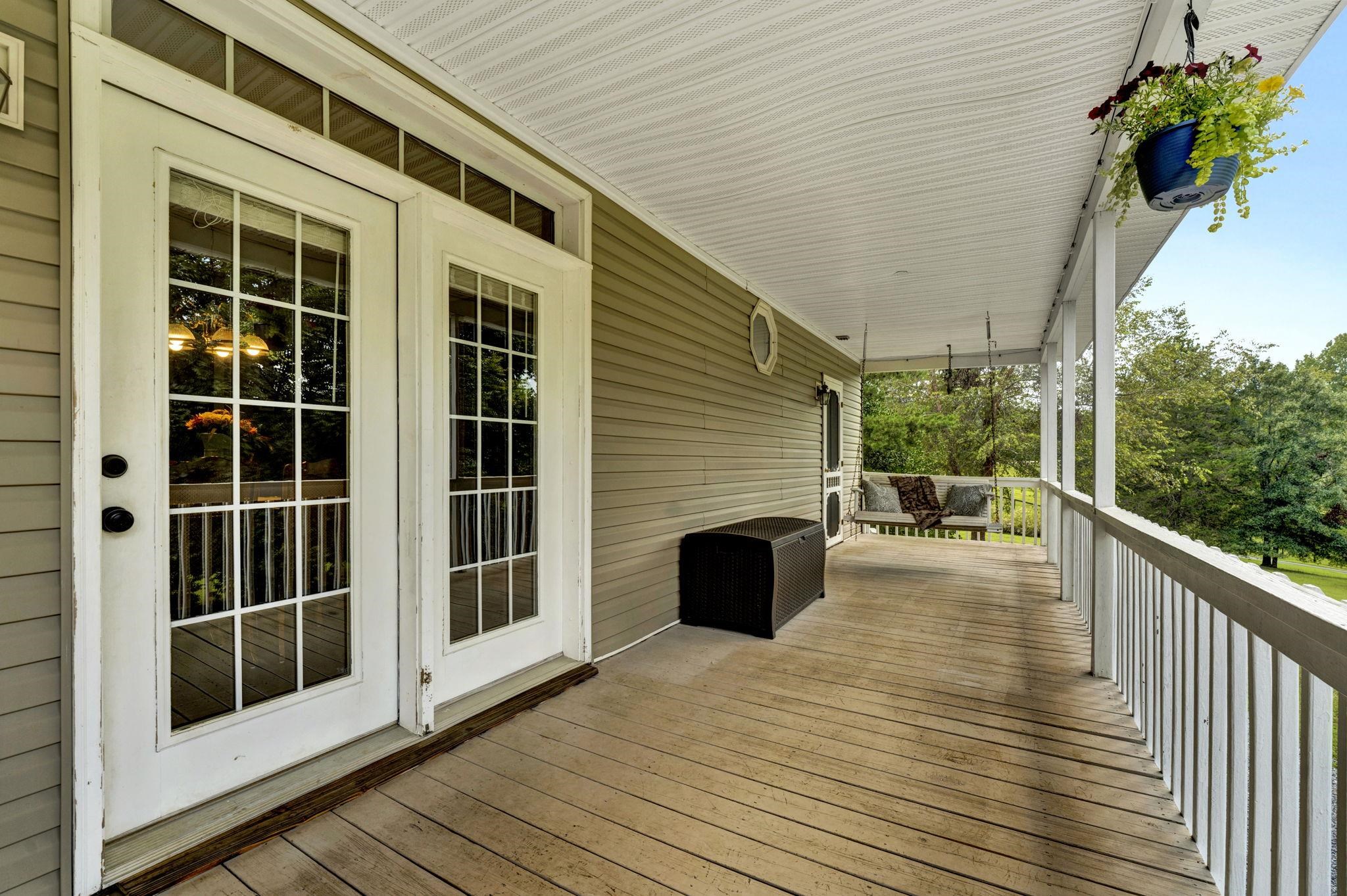 365 Loop Road Campobello, SC 29322 - Photo 24 of 35