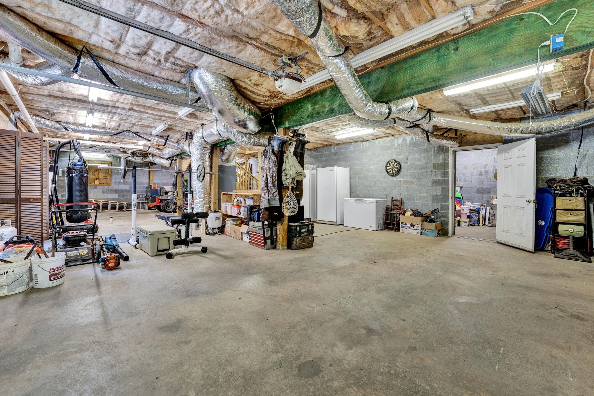 365 Loop Road Campobello, SC 29322 - Photo 27 of 35