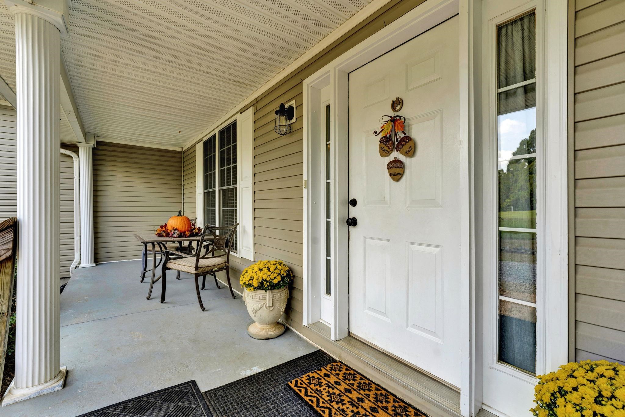 365 Loop Road Campobello, SC 29322 - Photo 5 of 35