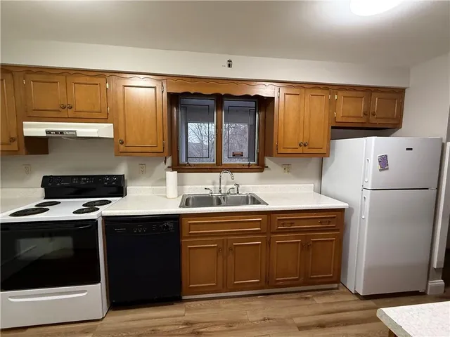 $975 | 825 10th Avenue, Brackenridge, PA 15014