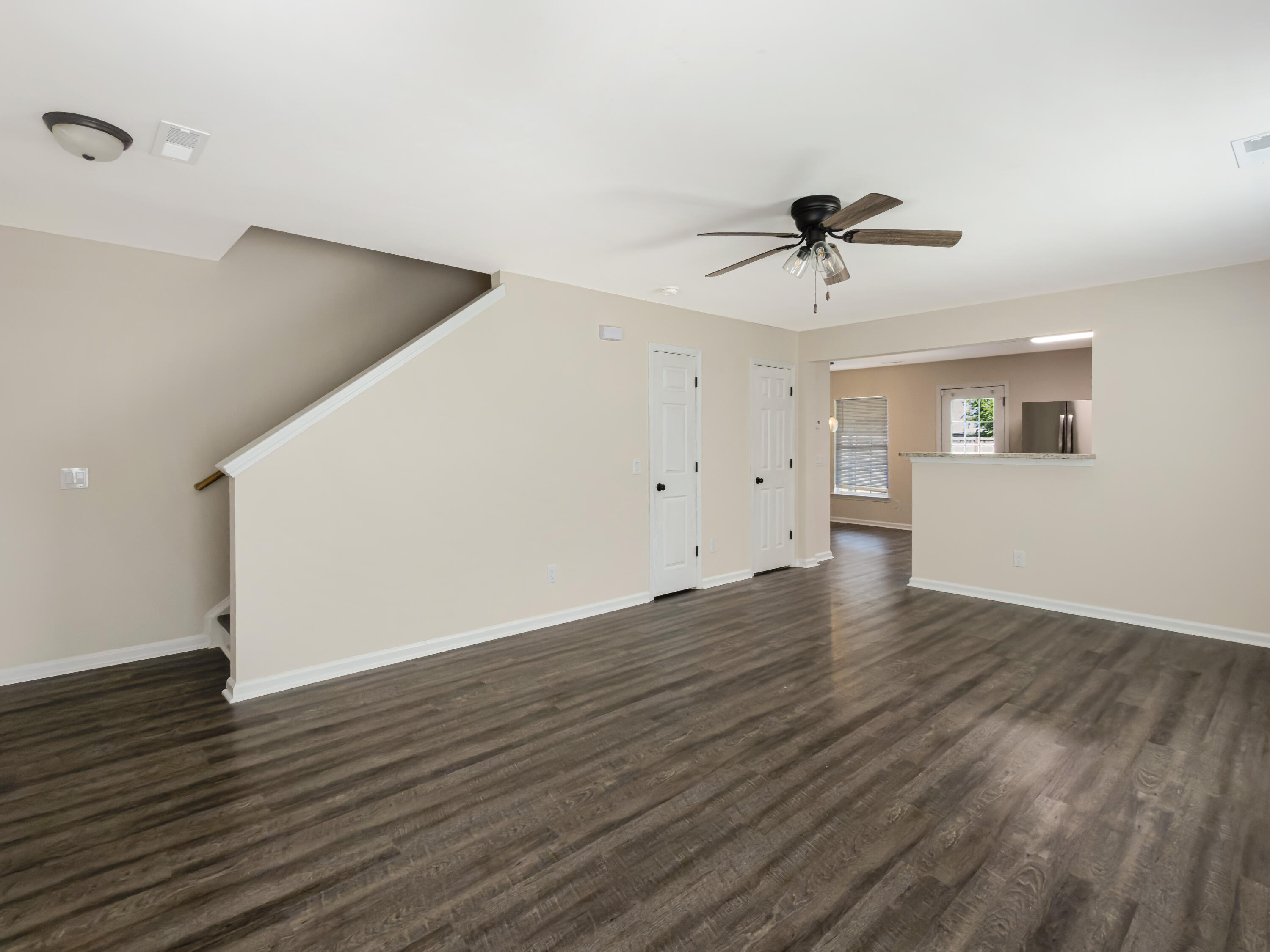 240 Border Road Goose Creek, SC 29445 - Photo 5 of 27 Living room