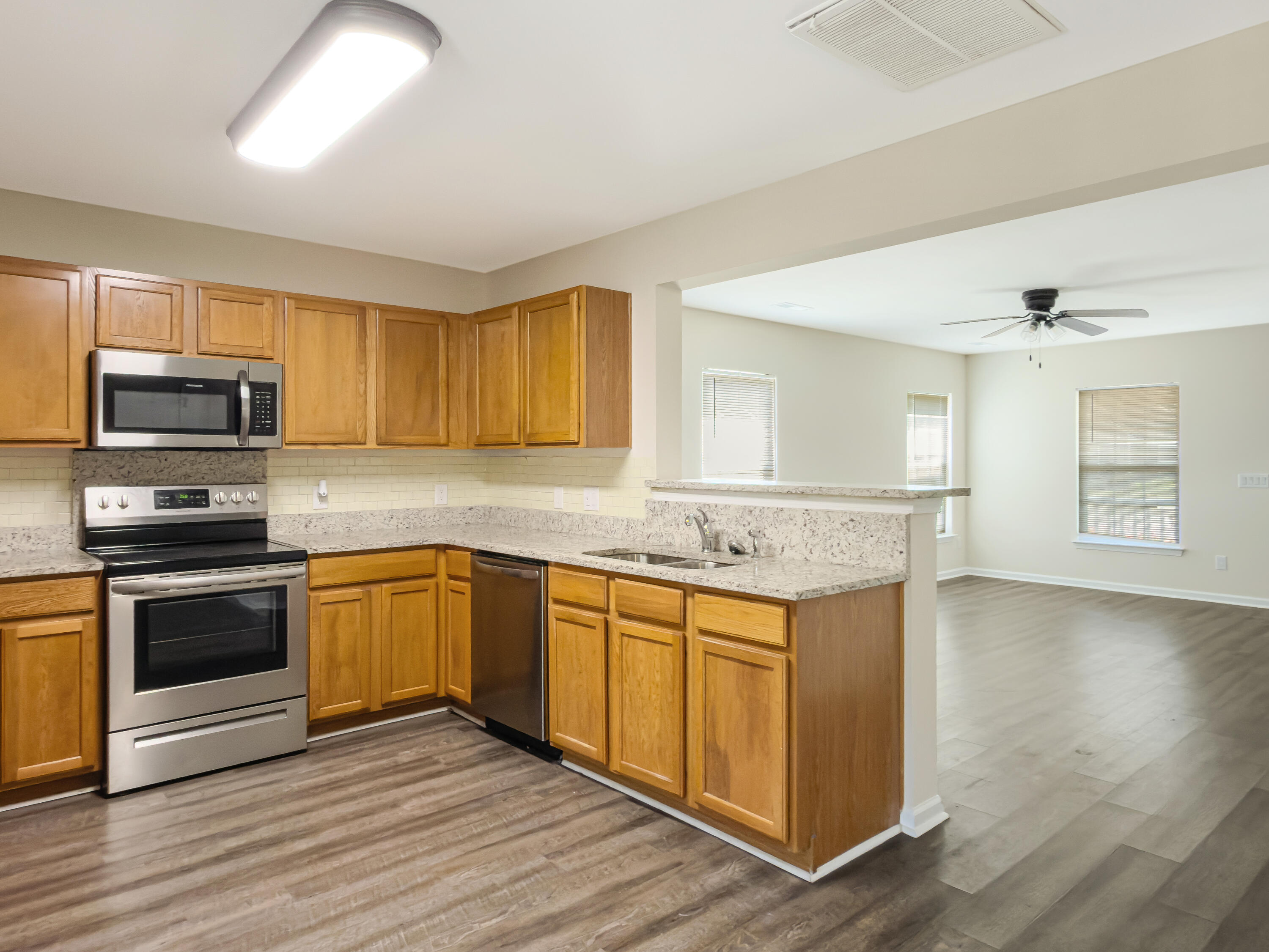 240 Border Road Goose Creek, SC 29445 - Photo 8 of 27 Kitchen