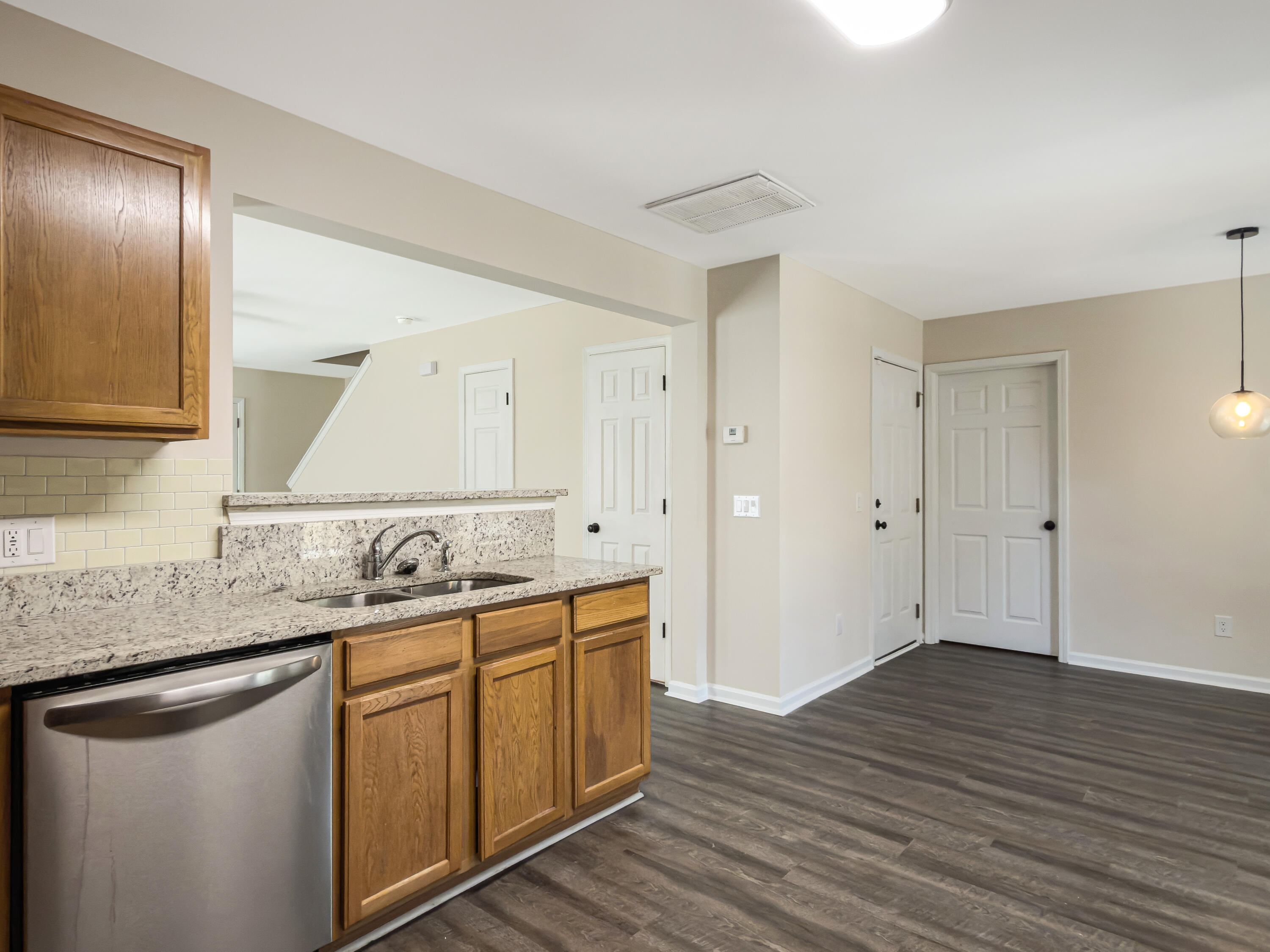 240 Border Road Goose Creek, SC 29445 - Photo 10 of 27 Eat-in kitchen