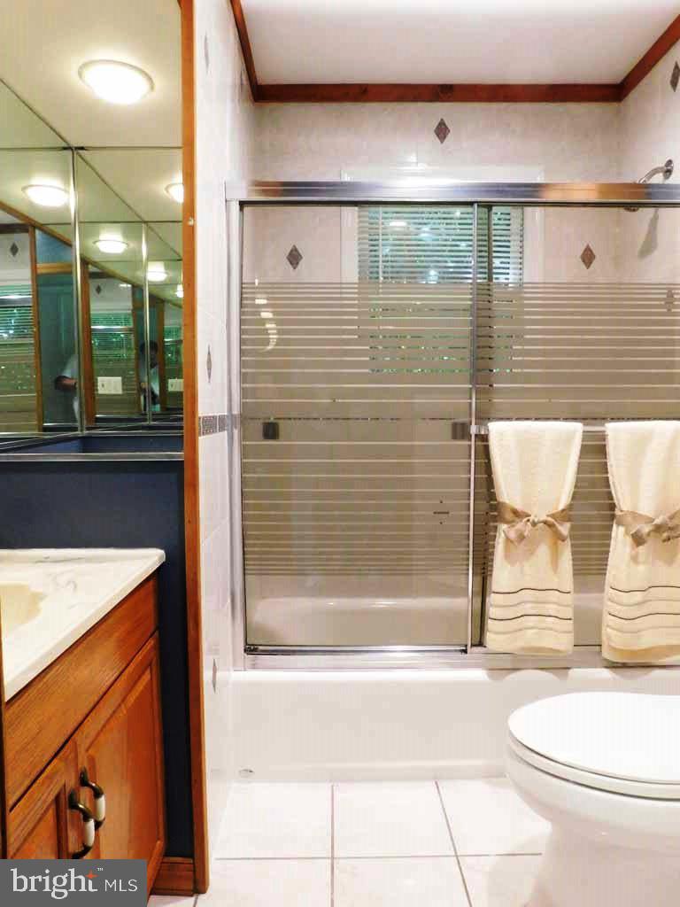 2 Hollow Road Levittown, PA 19056 - Photo 26 of 39 Bathroom