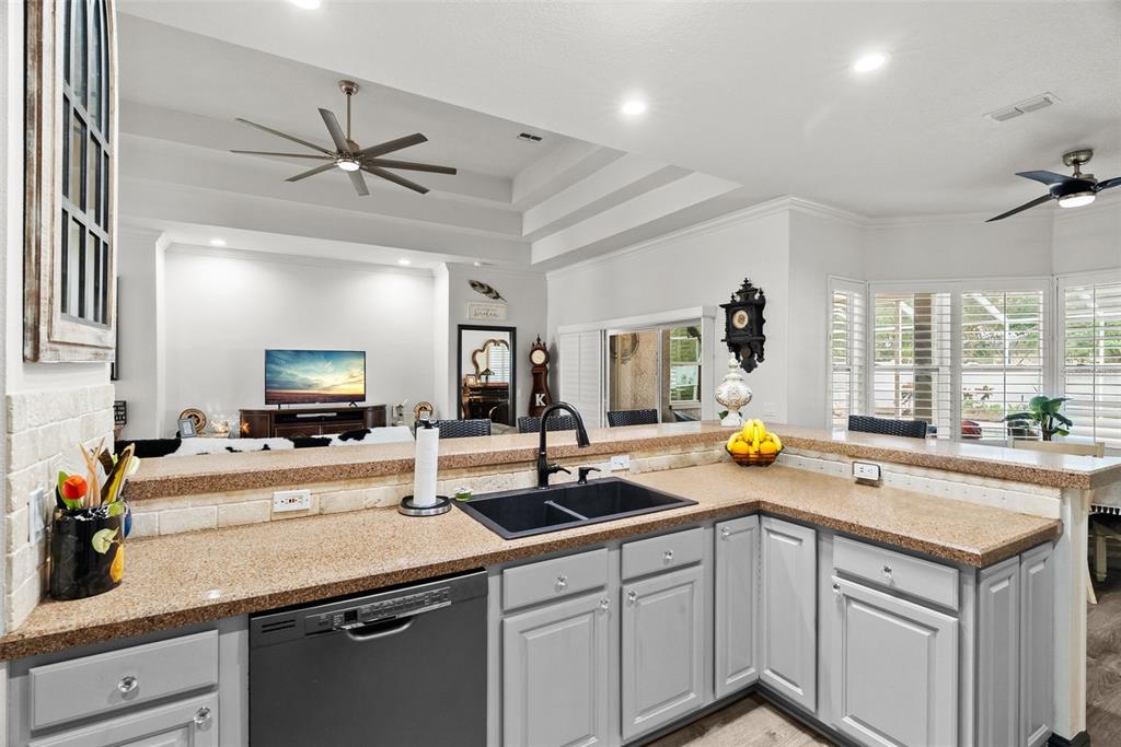 6568 Millstone Drive New Port Richey, FL 34655 - Photo 14 of 61