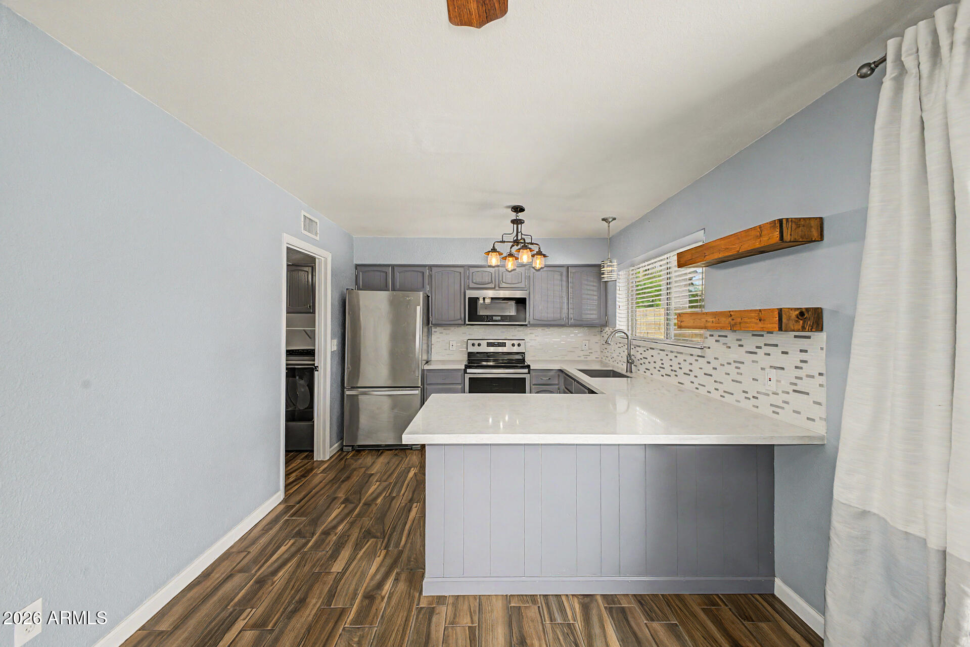 4831 South Roberts Road Tempe, AZ 85282 - Photo 13 of 36 13-Roberts