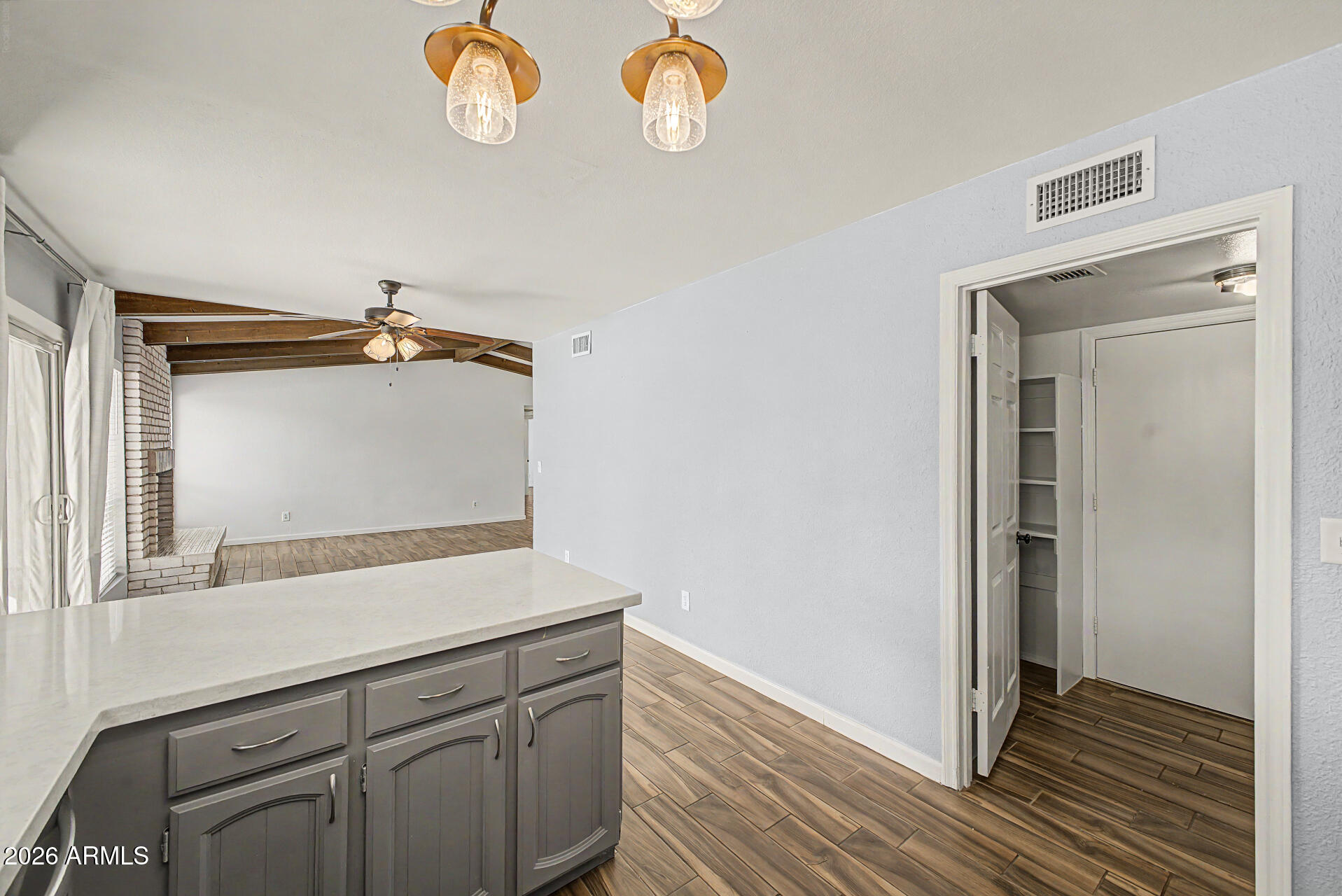 4831 South Roberts Road Tempe, AZ 85282 - Photo 16 of 36 16-Roberts