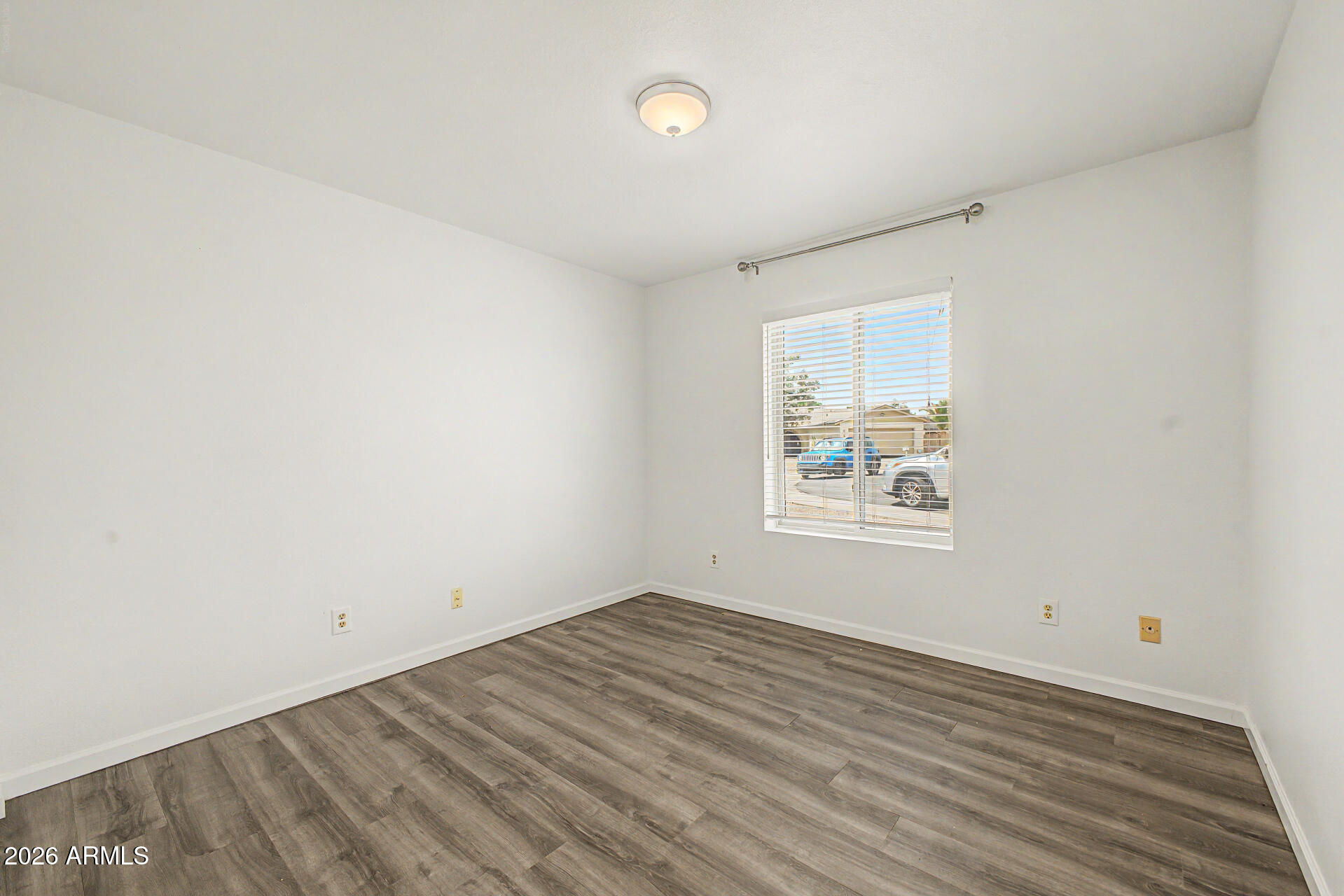 4831 South Roberts Road Tempe, AZ 85282 - Photo 23 of 36 23-Roberts