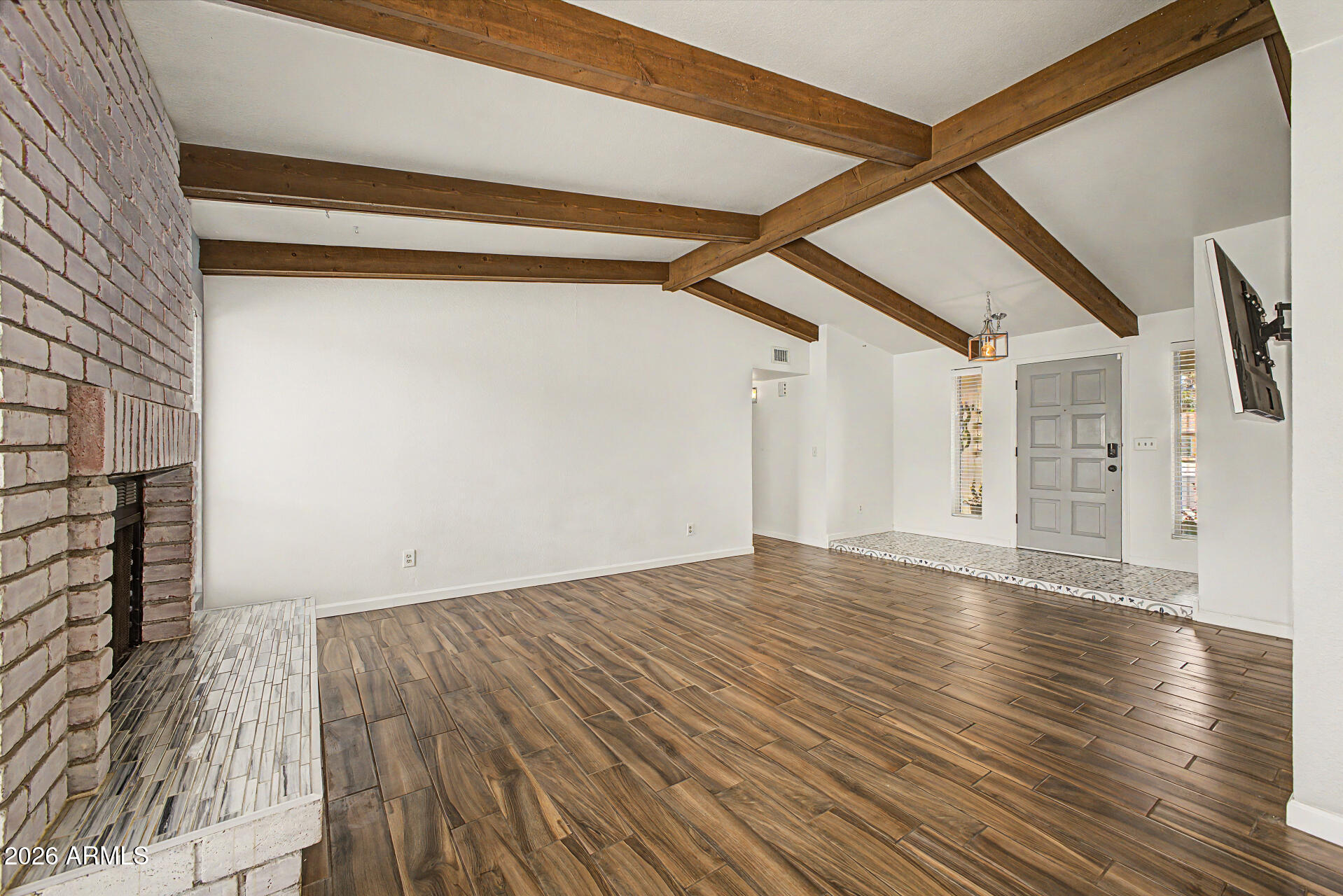 4831 South Roberts Road Tempe, AZ 85282 - Photo 10 of 36 10-Roberts