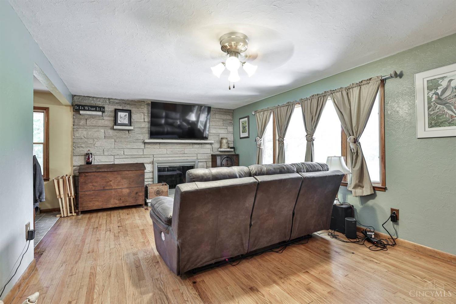 4494 Pekin Road Waynesville, OH 45068 - Photo 4 of 31 Gallery Image 4