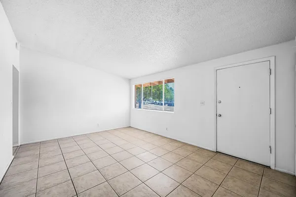 $1,000 | 441 North Williams, Unit C, Mesa, AZ 85203
