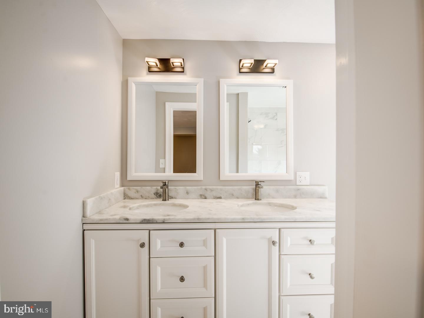 10437 Tetotum Road King George, VA 22485 - Photo 47 of 54 Master bath