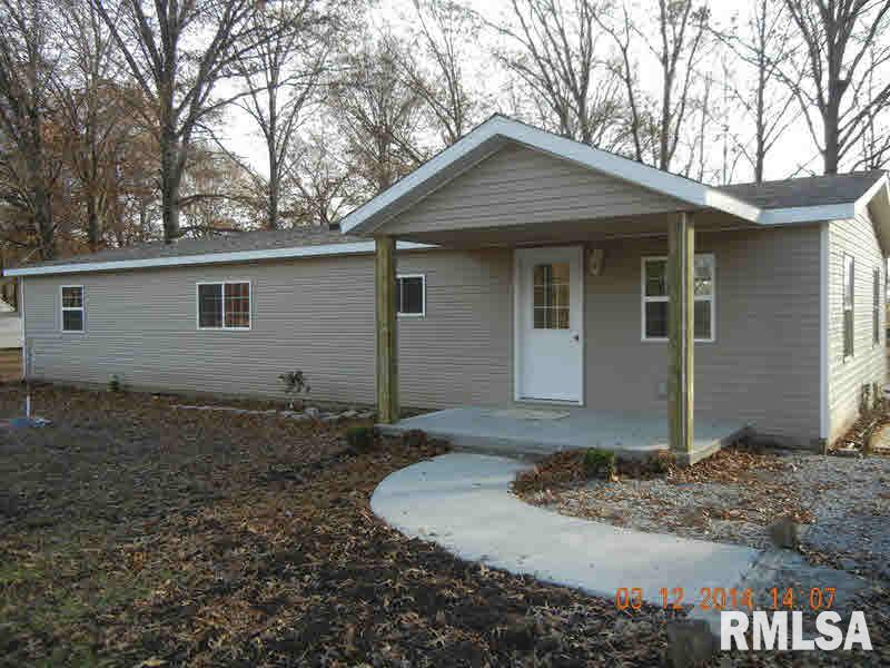 3264 Lowery Road Salem, IL 62881 - Photo 1 of 15