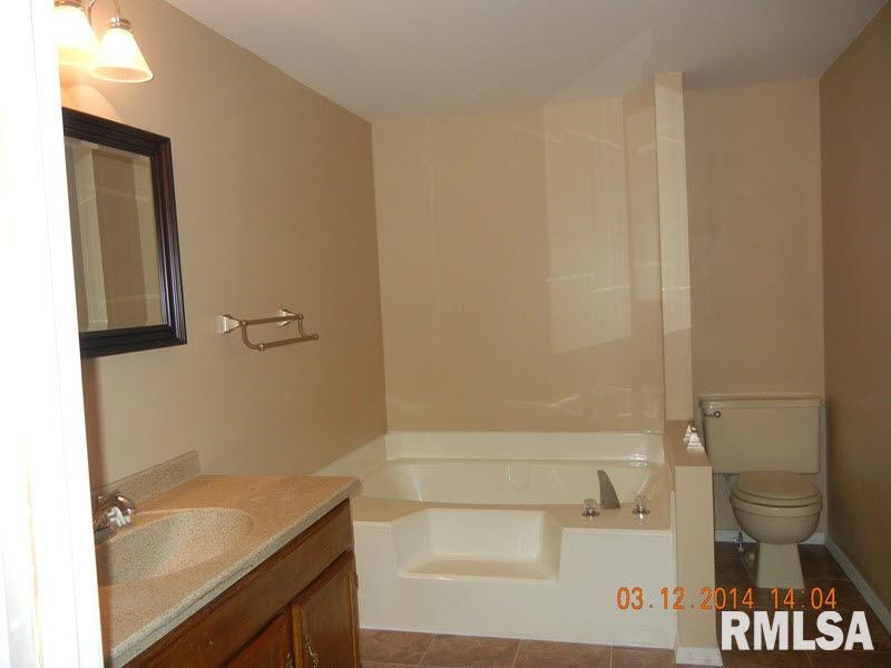 3264 Lowery Road Salem, IL 62881 - Photo 9 of 15