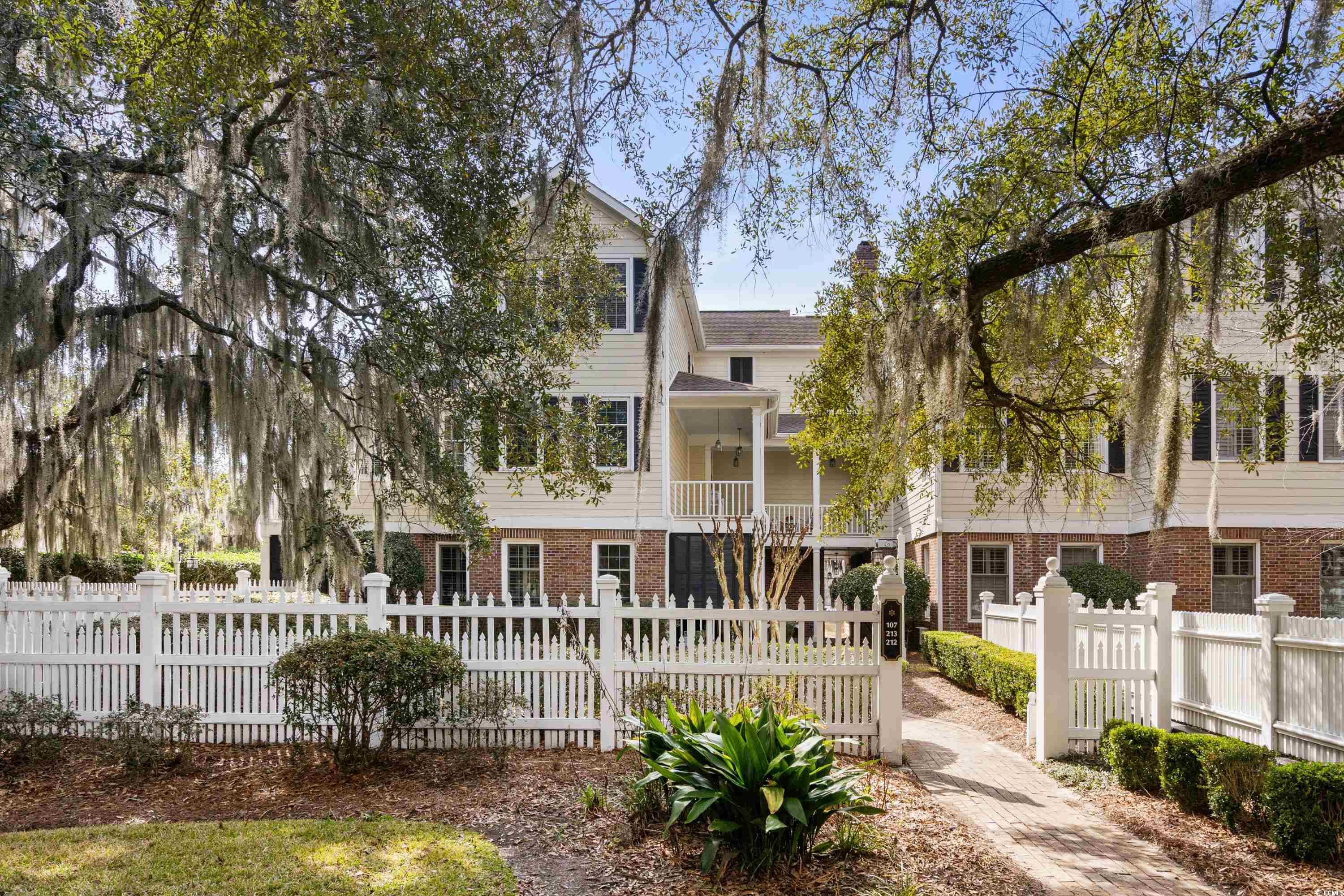 1970 Governors Landing Road, Unit 213 Murrells Inlet, SC 29576 - Photo 5 of 40 Gallery Image 5