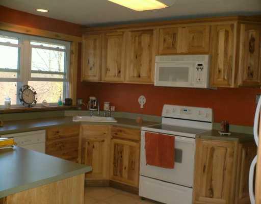 255 Fairview Road Ohioville, PA 15059 - Photo 4 of 8 Kitchen.