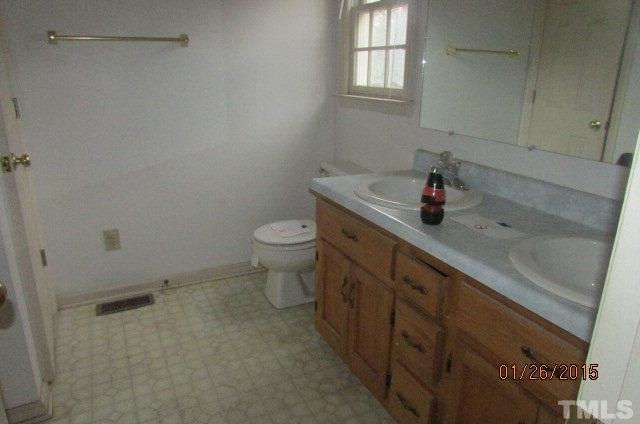 784 Kramer Road Lillington, NC 27546 - Photo 8 of 11 Gallery Image 8