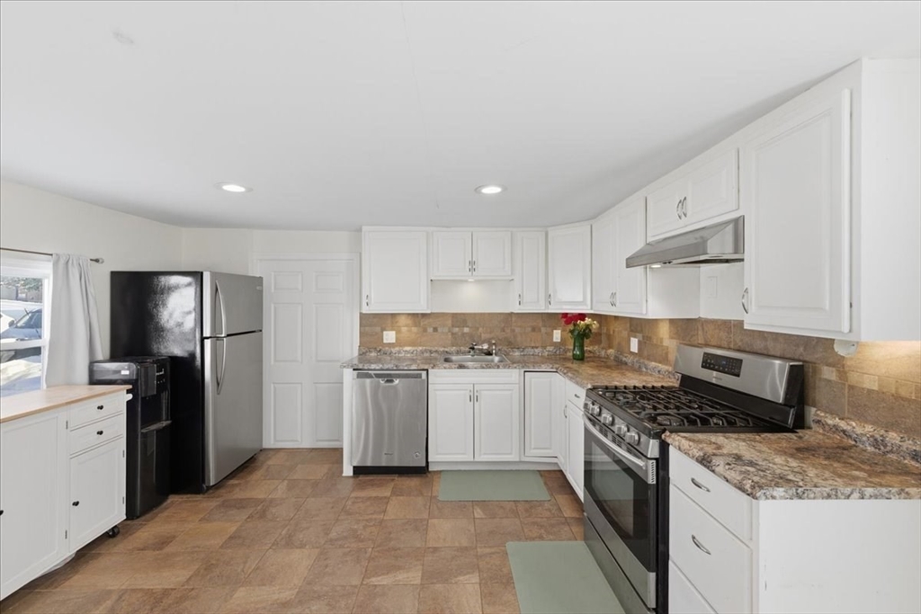 5 Alpine Street Rockland, MA 02370 - Photo 14 of 36