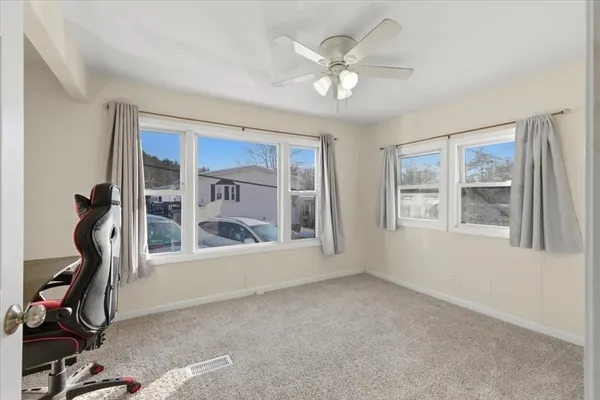 $179,900 | 5 Alpine Street, Rockland, MA 02370