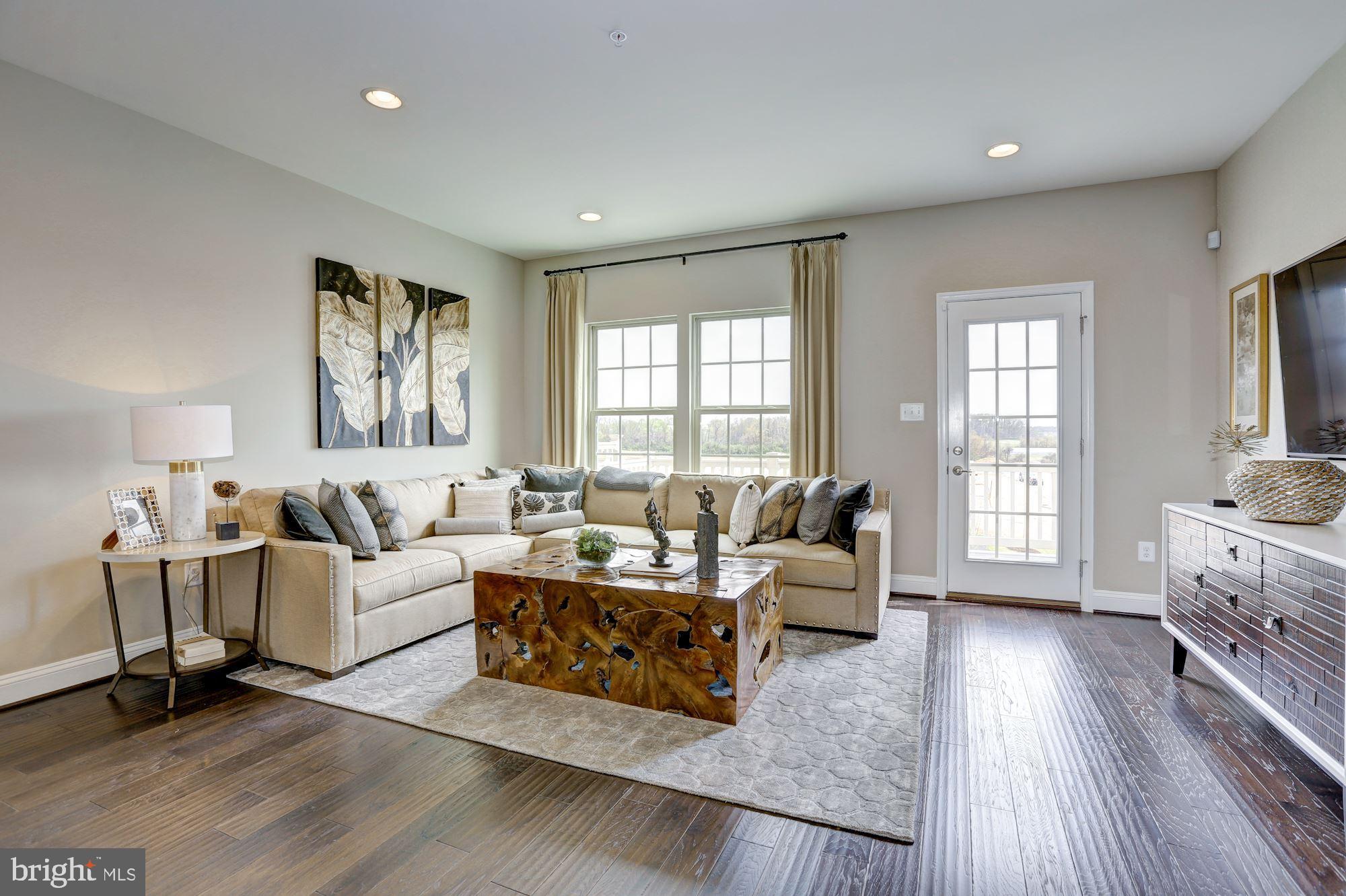 14156 Jaeger Road Clarksburg, MD 20871 - Photo 10 of 16 Gallery Image 10