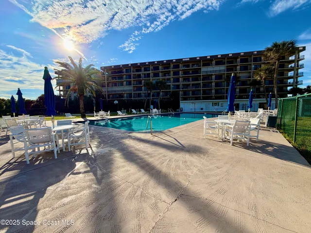 $2,200 | 3190 North Atlantic Avenue, Unit 105, Cocoa Beach, FL 32931