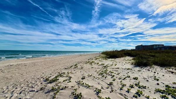 $2,200 | 3190 North Atlantic Avenue, Unit 105, Cocoa Beach, FL 32931