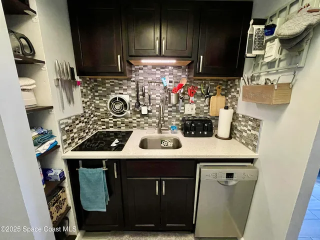 $2,200 | 3190 North Atlantic Avenue, Unit 105, Cocoa Beach, FL 32931