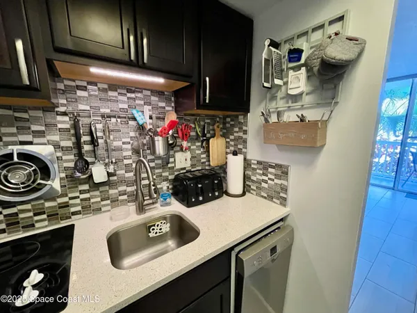 $2,200 | 3190 North Atlantic Avenue, Unit 105, Cocoa Beach, FL 32931