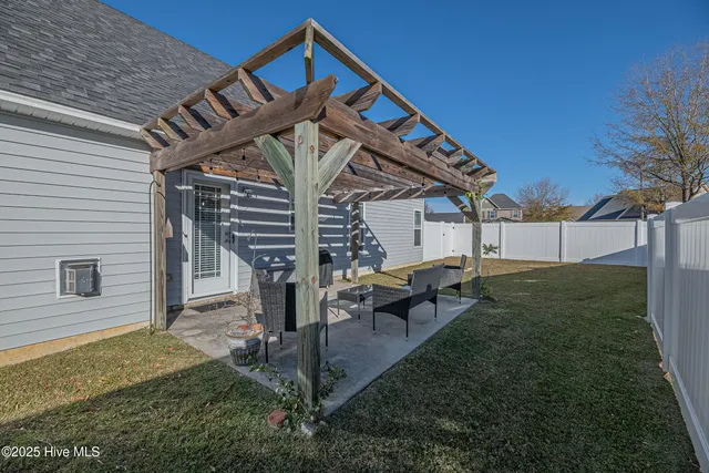 $329,900 | 2108 Cove Court, Winterville, NC 28590