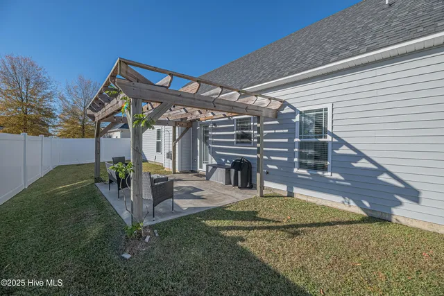$329,900 | 2108 Cove Court, Winterville, NC 28590