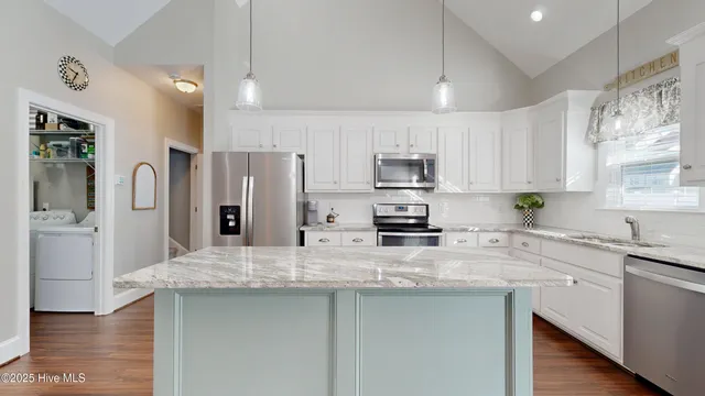 $329,900 | 2108 Cove Court, Winterville, NC 28590