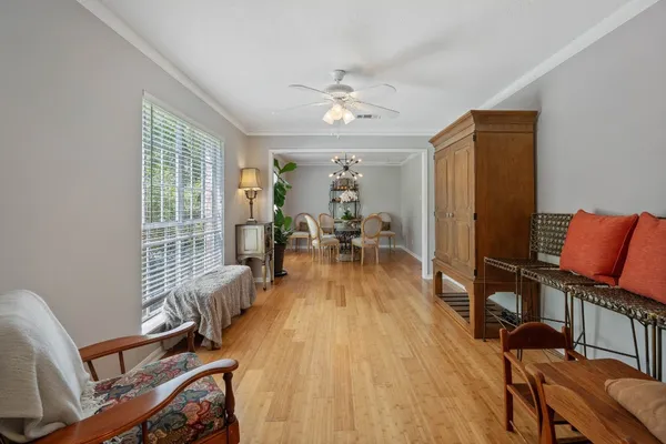 $580,000 | 2828 South Logrun Circle, The Woodlands, TX 77380