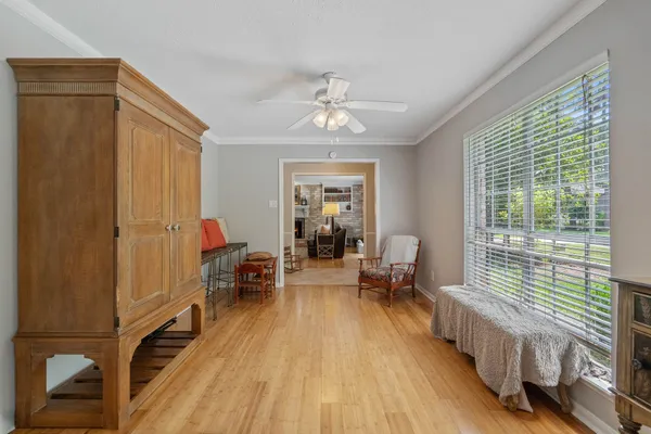 $580,000 | 2828 South Logrun Circle, The Woodlands, TX 77380