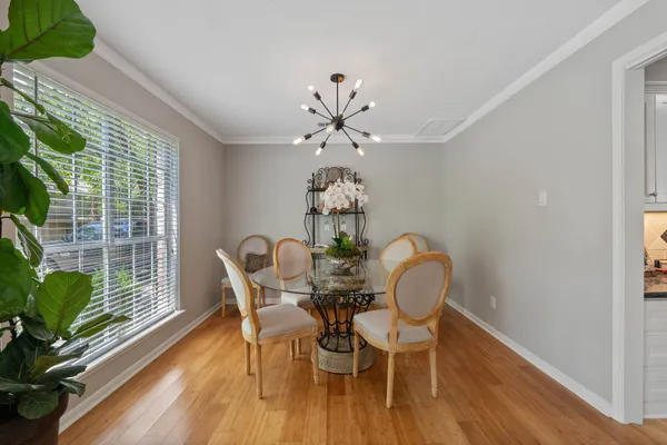 $580,000 | 2828 South Logrun Circle, The Woodlands, TX 77380