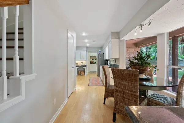 $580,000 | 2828 South Logrun Circle, The Woodlands, TX 77380