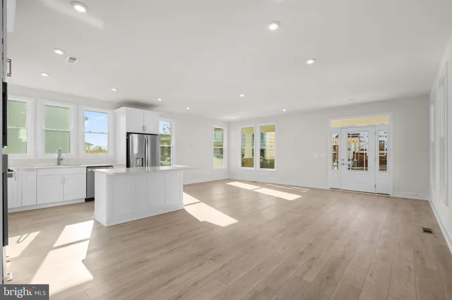 $700,052 | 1045 Captain Richards Court, Unit HOMESITE 141, Marshall, VA 20115